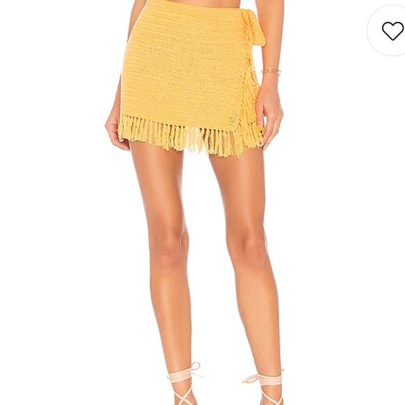 Stevie Crop Top & Skirt in Butternut - Picture 5 of 12